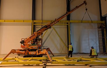 монтаж металлоконструкций внутри помещения