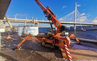 Монтаж стеклопакетов с прекрасным видом на Неву